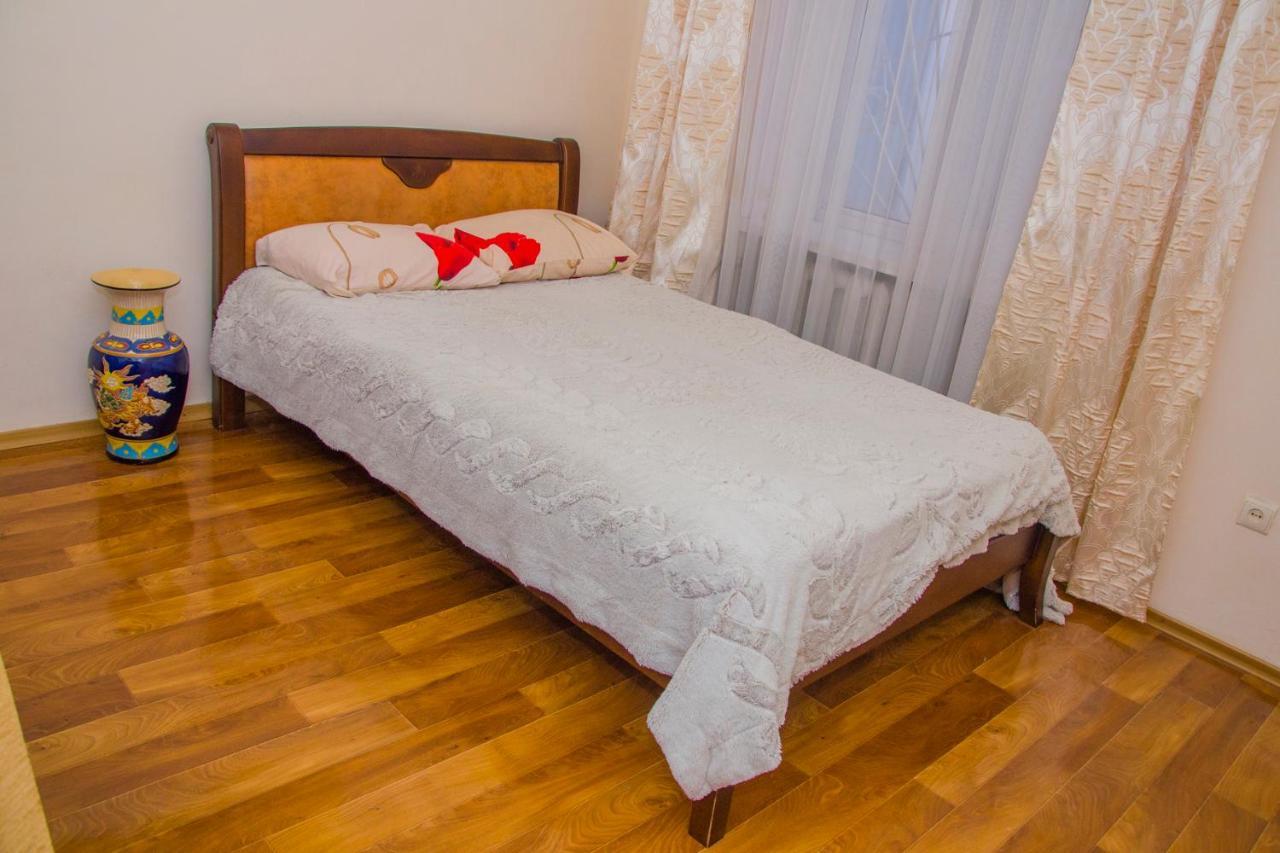 Apartment On Malaya Arnautskaya 21 Odessa Exterior foto